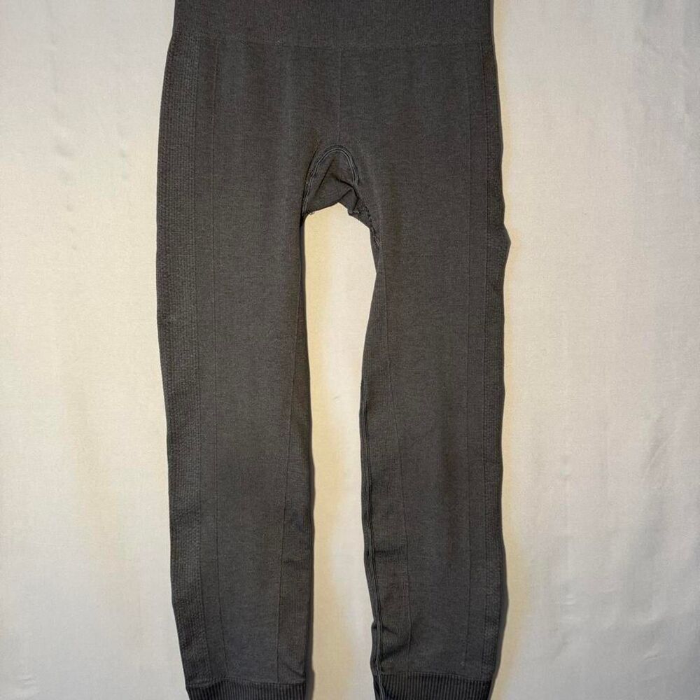 Lululemon Women's Grey and Black Leggings